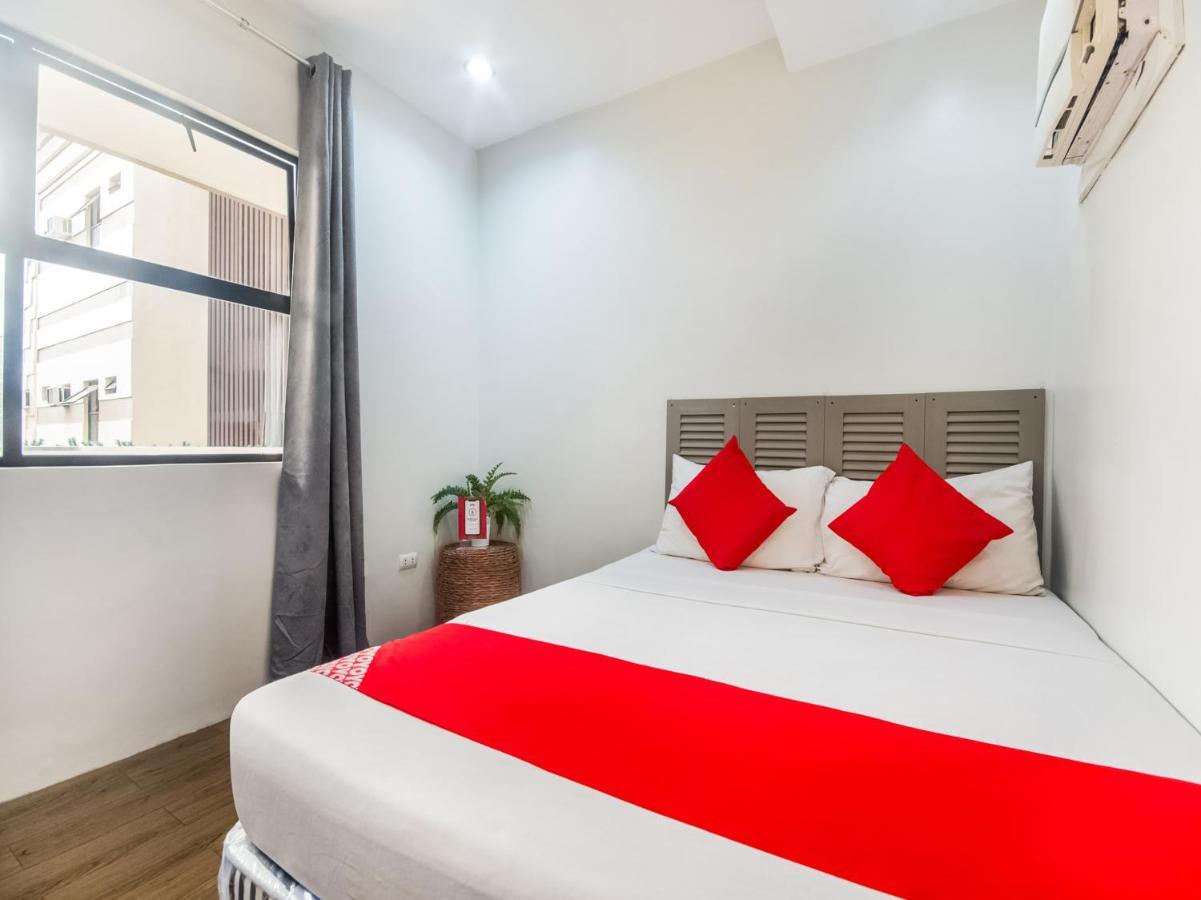 Oyo 443 Maria Cristina Arcade Suites Cebu Extérieur photo
