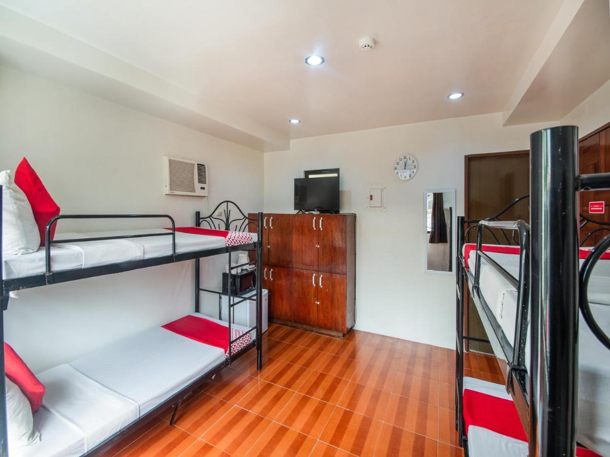 Oyo 443 Maria Cristina Arcade Suites Cebu Extérieur photo