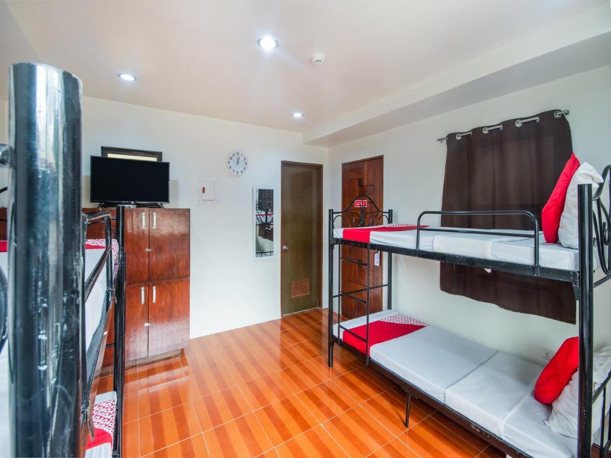 Oyo 443 Maria Cristina Arcade Suites Cebu Extérieur photo